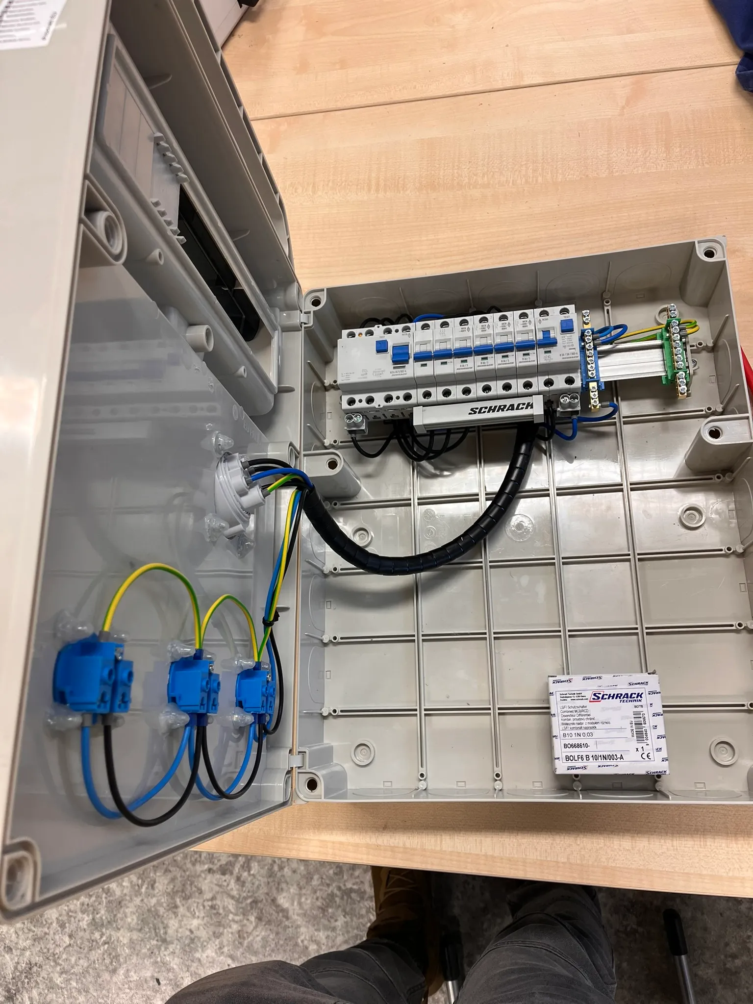 Montáž rozváděčů