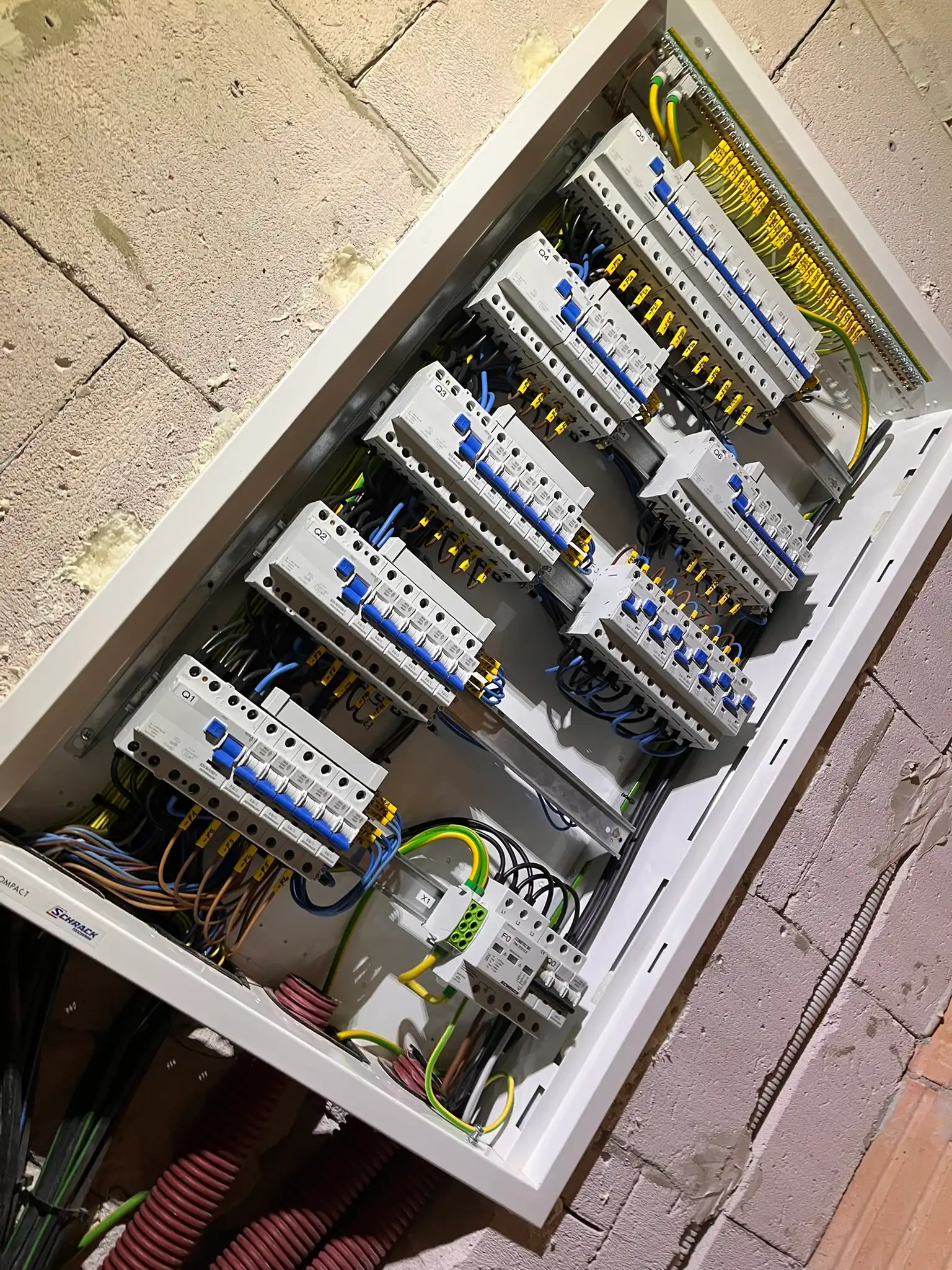 Montáž rozváděčů